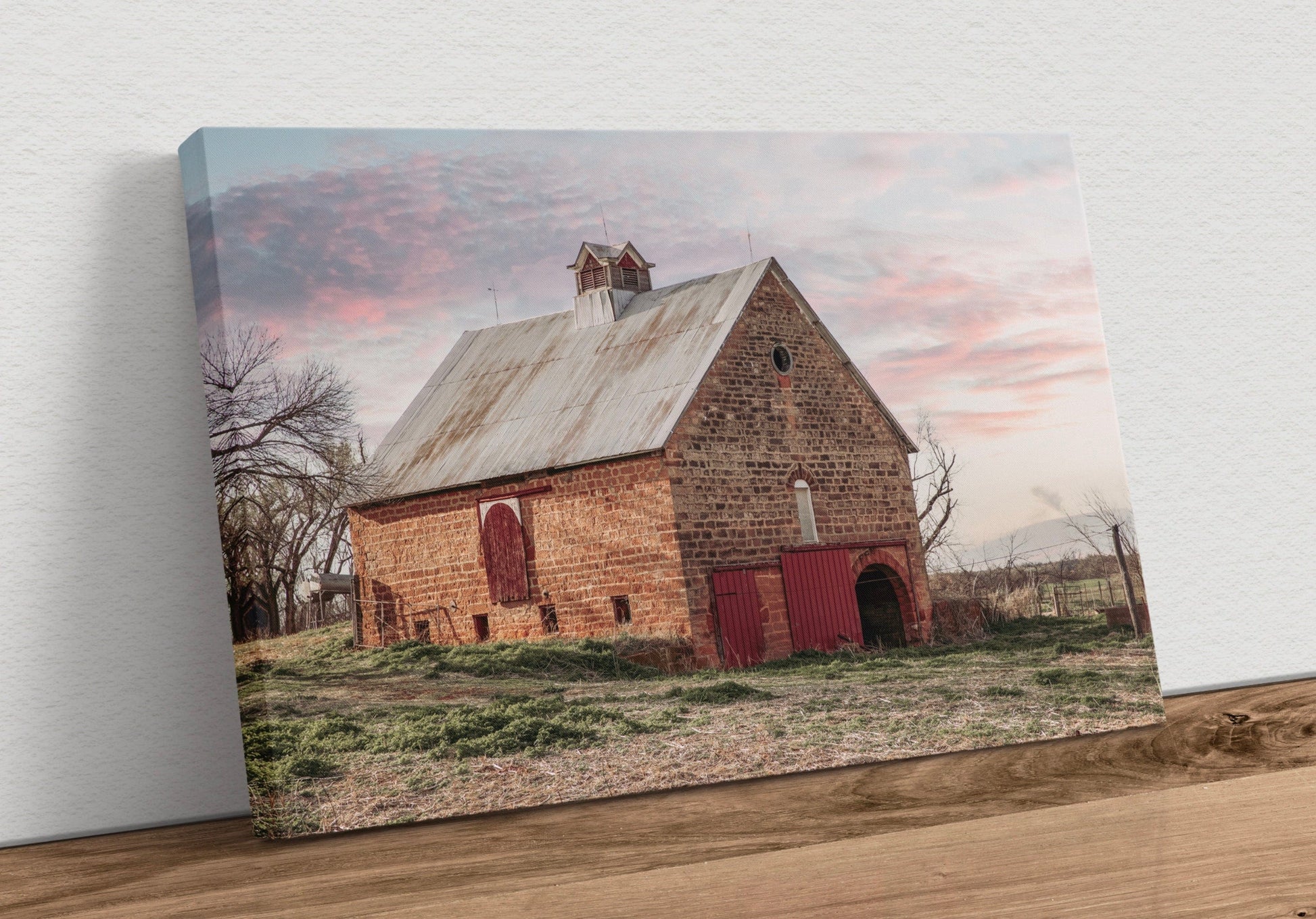 Old Bank Barn Canvas Artwork Canvas-Unframed / 12 x 18 Inches Wall Art Teri James Photography