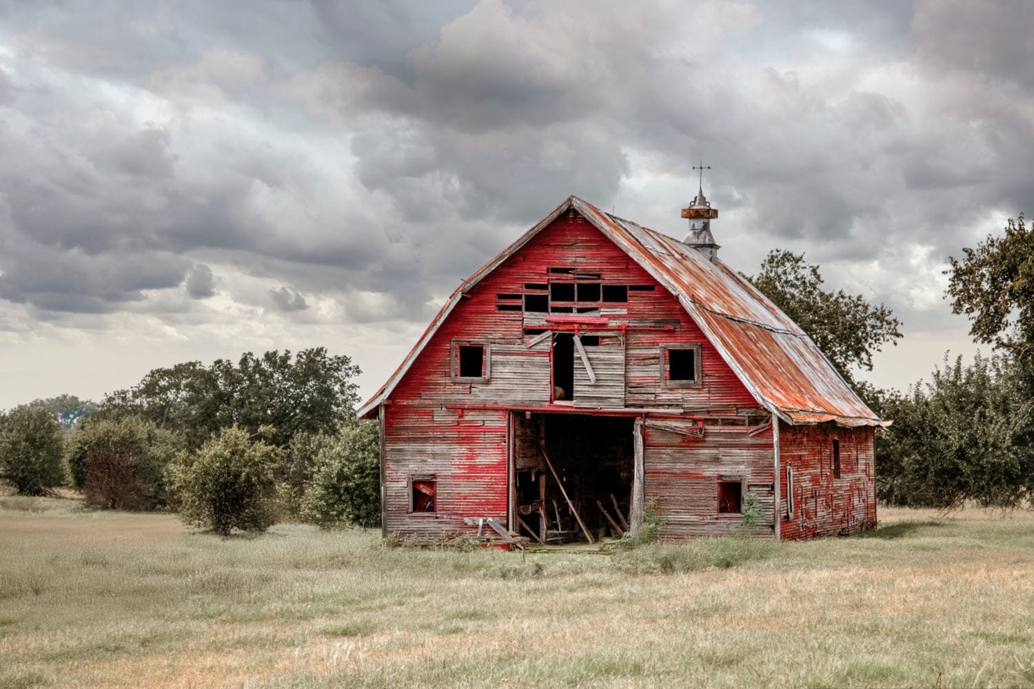 Old Oklahoma Red Barn Canvas - Rustic Farmhouse Mounted Photo Print / 12 x 18 Inches