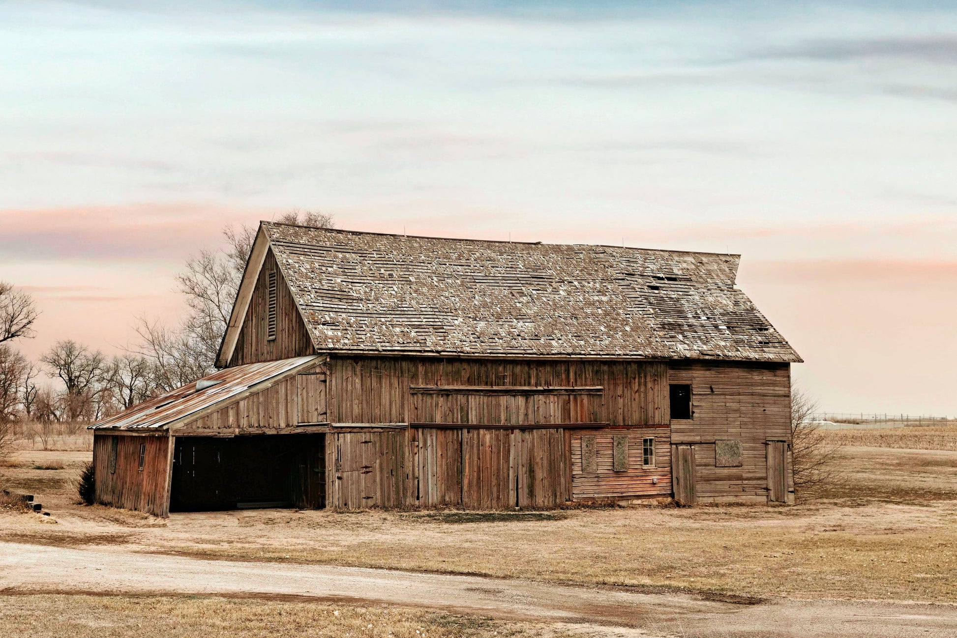 Teri James Photography Wall Art Paper Photo Print / 12 x 18 Inches Old Barn with Wooden Roof